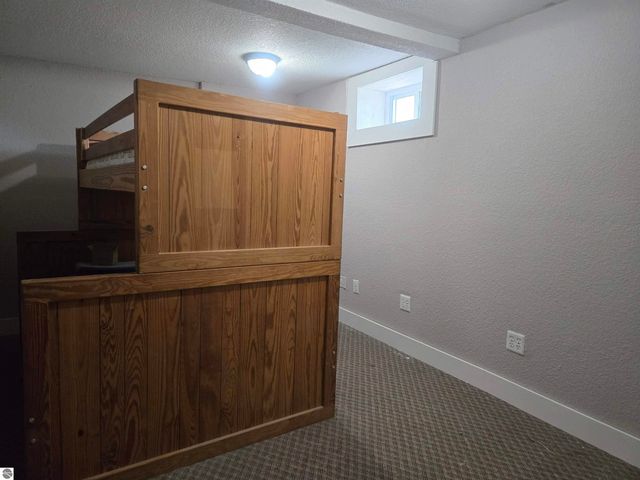 313 Holbrook, Cadillac, MI 49601