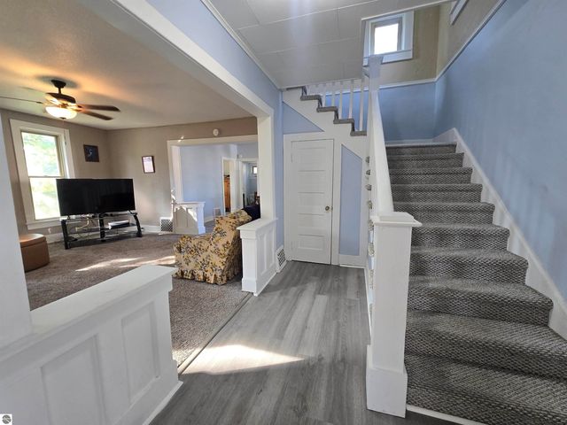 313 Holbrook, Cadillac, MI 49601