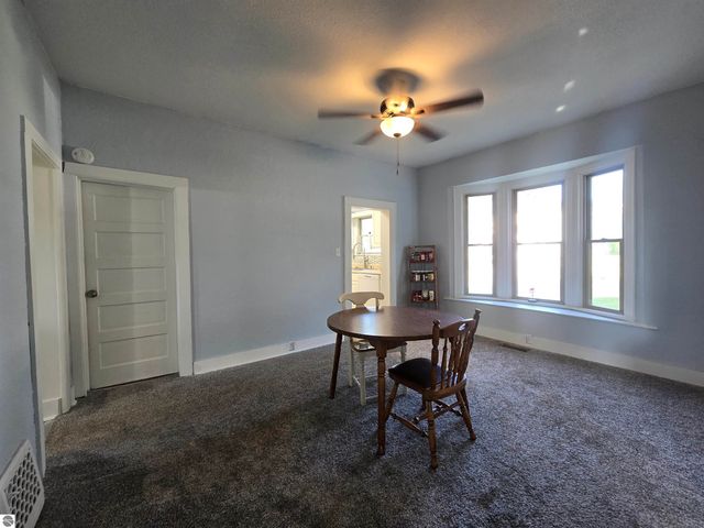 313 Holbrook, Cadillac, MI 49601