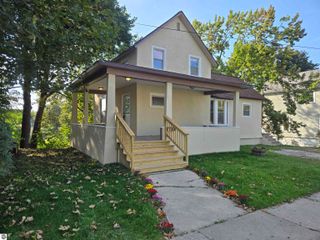 313 Holbrook, Cadillac, MI 49601