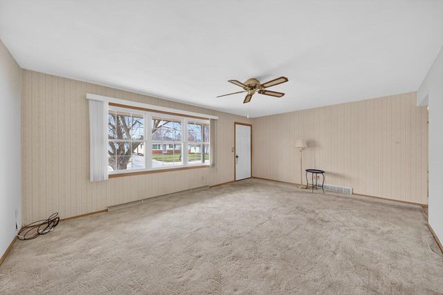 630 S CLARA STREET, Appleton, WI 54915