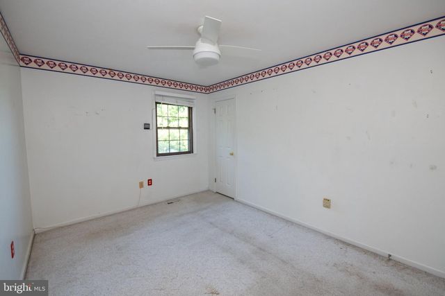 77 HAMPTON DR, Churchville, PA 18966