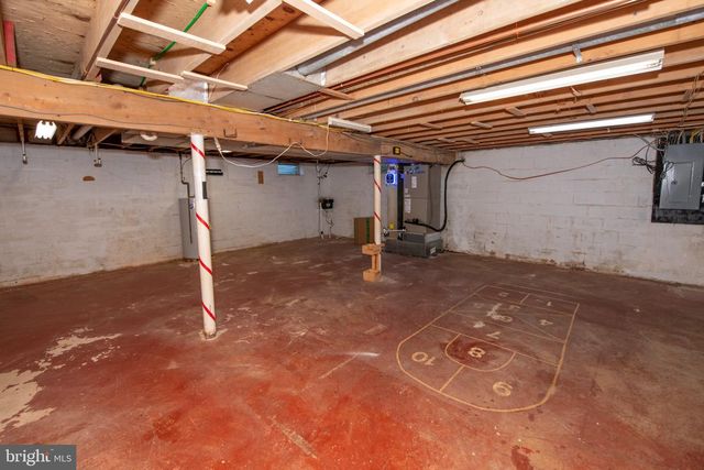77 HAMPTON DR, Churchville, PA 18966