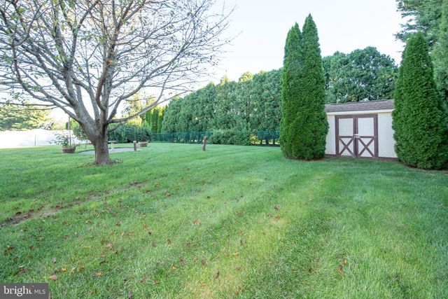 77 HAMPTON DR, Churchville, PA 18966