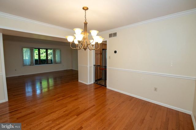 77 HAMPTON DR, Churchville, PA 18966