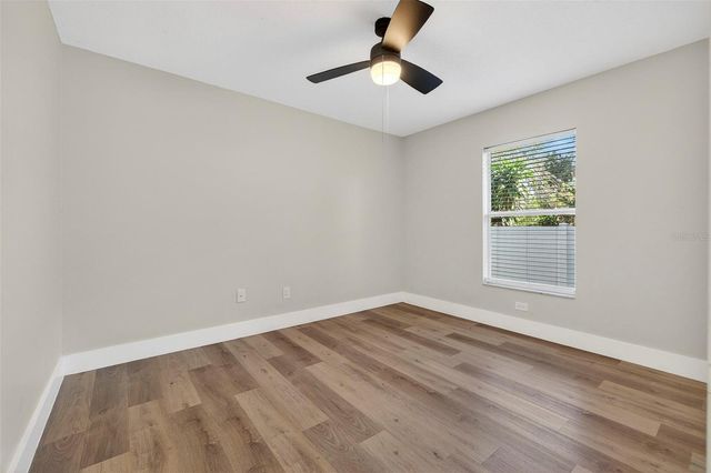 1909 E HENRY AVENUE, Tampa, FL 33610