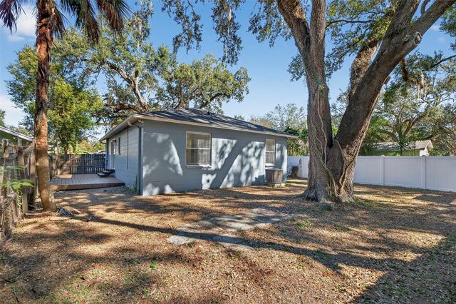 1909 E HENRY AVENUE, Tampa, FL 33610