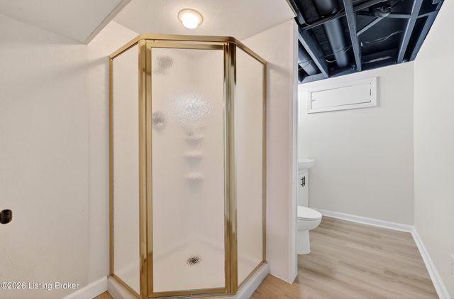 225 Appomattox Rd, Louisville, KY 40214