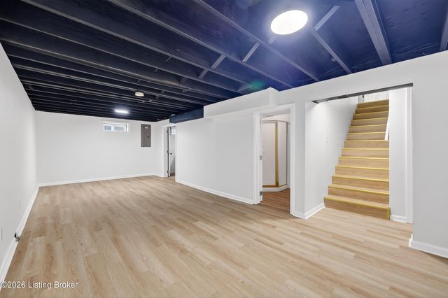 225 Appomattox Rd, Louisville, KY 40214