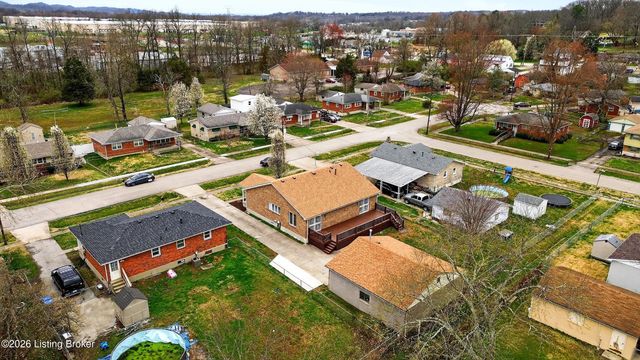 225 Appomattox Rd, Louisville, KY 40214