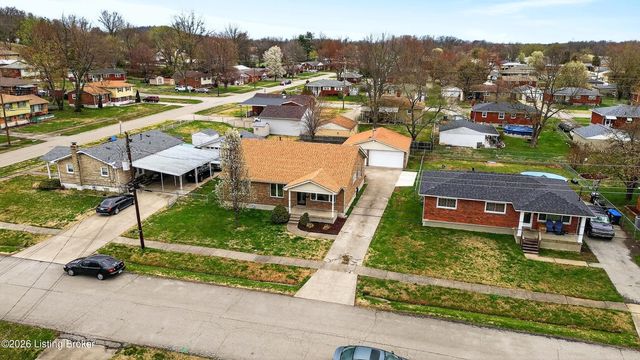 225 Appomattox Rd, Louisville, KY 40214