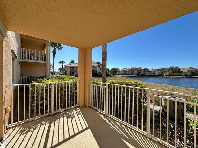 271 SW Palm Dr Apt 104, Port St Lucie, FL 34986