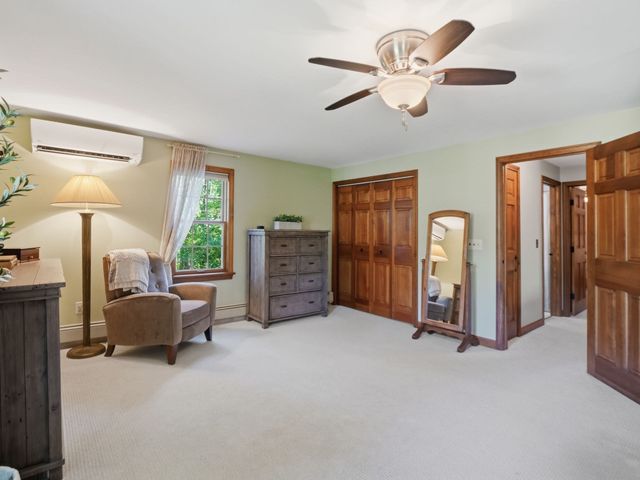 1294 Glebe St, Taunton, MA 02780
