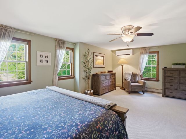1294 Glebe St, Taunton, MA 02780