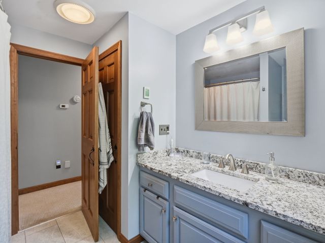 1294 Glebe St, Taunton, MA 02780