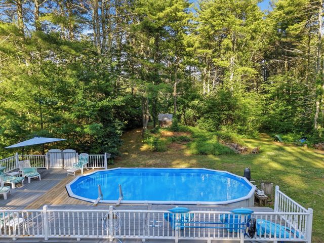 1294 Glebe St, Taunton, MA 02780