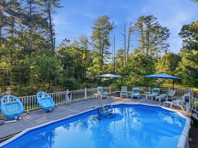 1294 Glebe St, Taunton, MA 02780