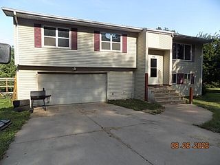 1796 N 17th Street, Ozark, MO 65721