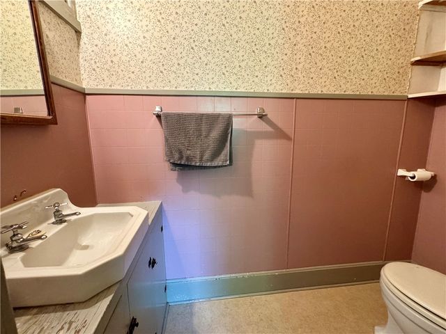 82 West Street, Oneonta, NY 13820