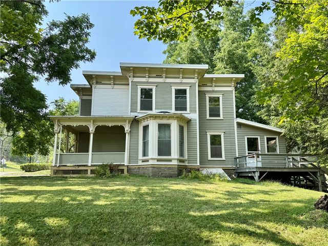 82 West Street, Oneonta, NY 13820