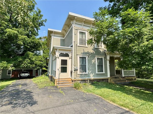 82 West Street, Oneonta, NY 13820