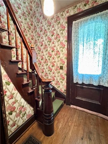 82 West Street, Oneonta, NY 13820