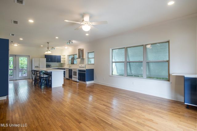 126 Miramar Avenue, Biloxi, MS 39530