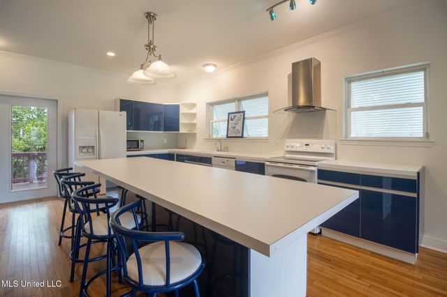 126 Miramar Avenue, Biloxi, MS 39530