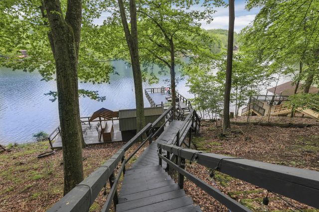 510 Natchez Lane, Sugar Grove, OH 43155