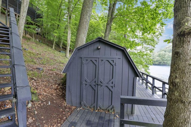 510 Natchez Lane, Sugar Grove, OH 43155