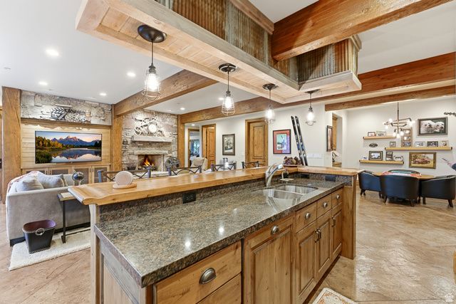 7349 PINE RIDGE DR, Park City, UT 84098