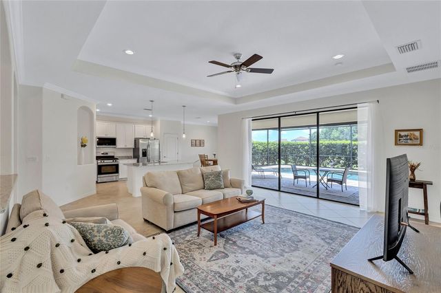 3504 SCRUB CREEK RUN, Bradenton, FL 34211