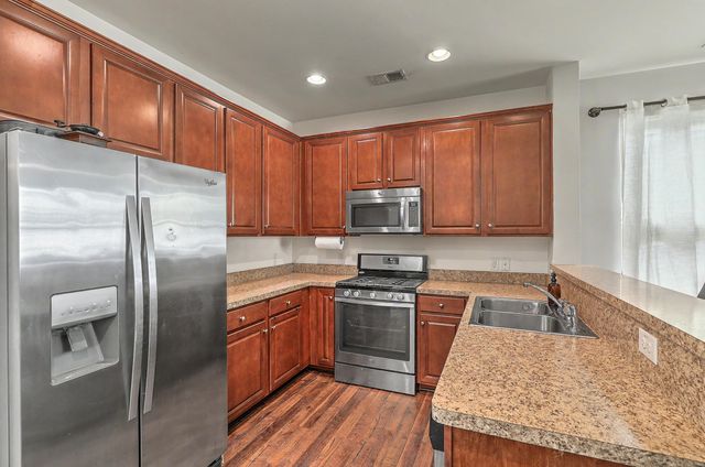 256 Oglethorpe Circle, Moncks Corner, SC 29461