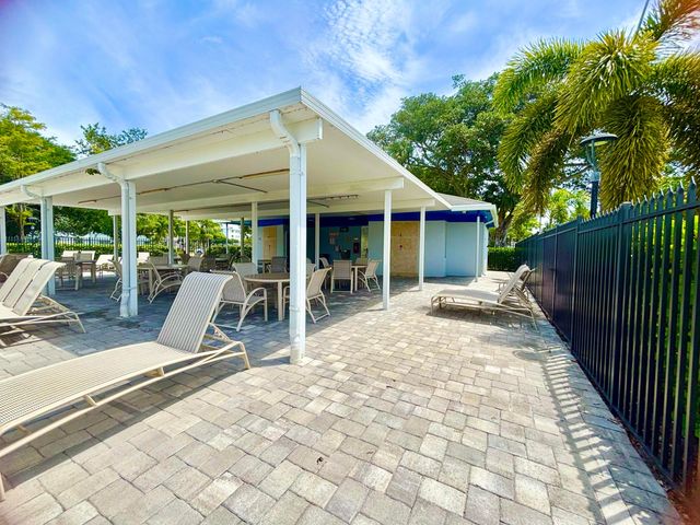 2069 Oakridge F Unit 2069, Deerfield Beach, FL 33442