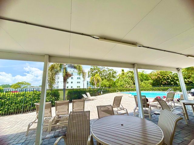 2069 Oakridge F Unit 2069, Deerfield Beach, FL 33442