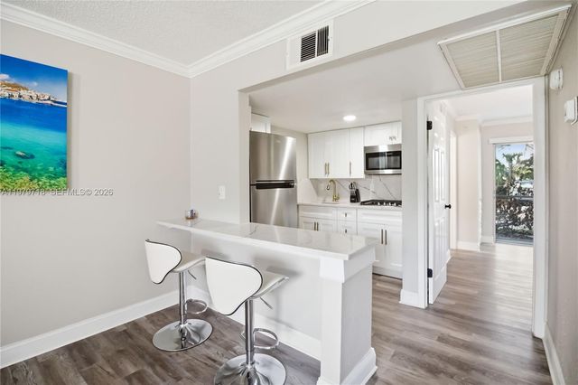 127 Oyster Bay 110 110, Altamonte Springs, FL 32701