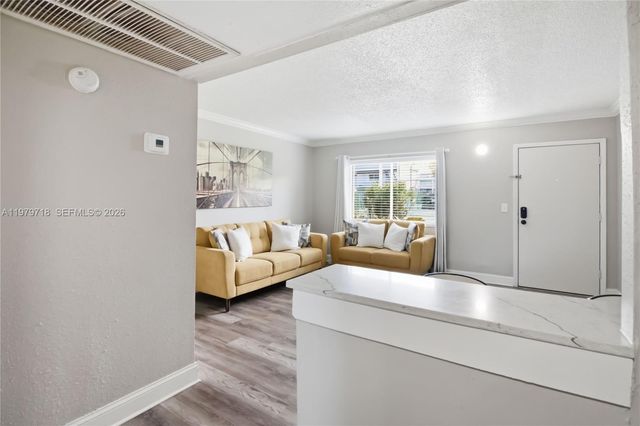 127 Oyster Bay 110 110, Altamonte Springs, FL 32701