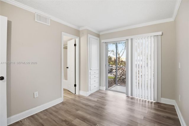 127 Oyster Bay 110 110, Altamonte Springs, FL 32701