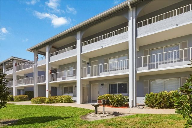 127 Oyster Bay 110 110, Altamonte Springs, FL 32701