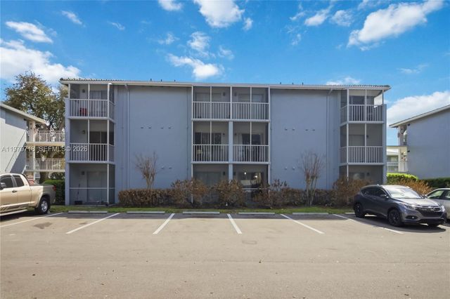 127 Oyster Bay 110 110, Altamonte Springs, FL 32701