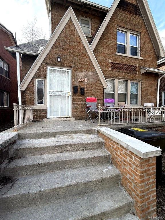 15321 Sorrento Street, Detroit, MI 48227