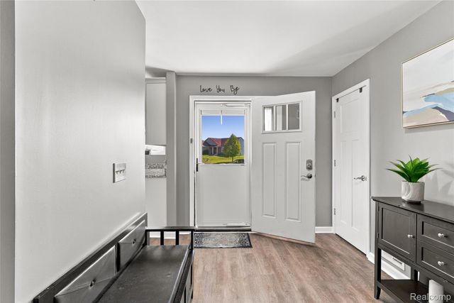 5256 Northwood Road, Grand Blanc Charter Township, MI 48439