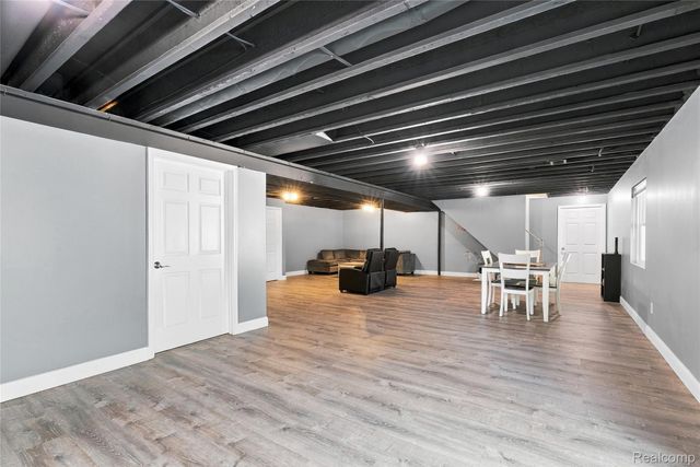 5256 Northwood Road, Grand Blanc Charter Township, MI 48439