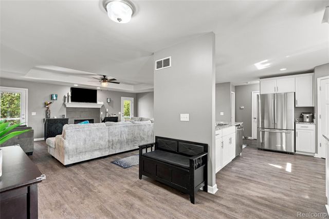 5256 Northwood Road, Grand Blanc Charter Township, MI 48439