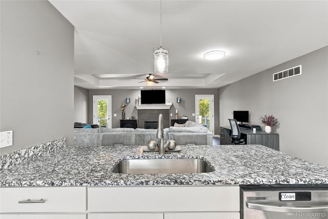 5256 Northwood Road, Grand Blanc Charter Township, MI 48439