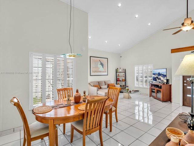 6566 NW 197th Ln, Hialeah, FL 33015