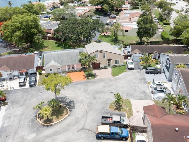 6566 NW 197th Ln, Hialeah, FL 33015