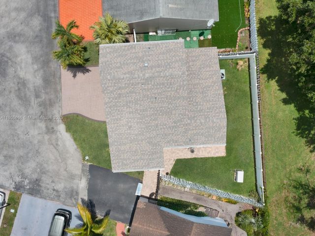 6566 NW 197th Ln, Hialeah, FL 33015