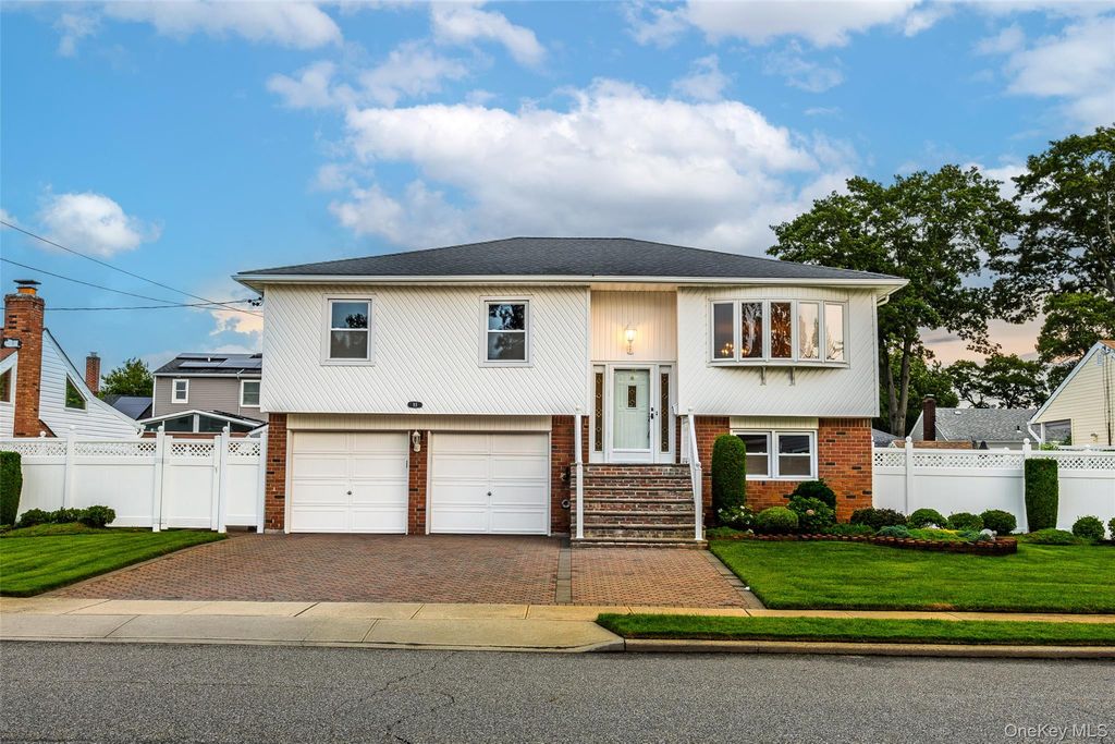 93 Toronto Avenue, Massapequa, NY 11758 — exterior