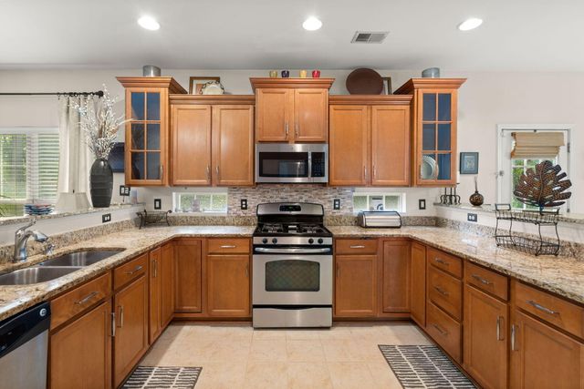 2015 Gunpowder Court, Summerville, SC 29485